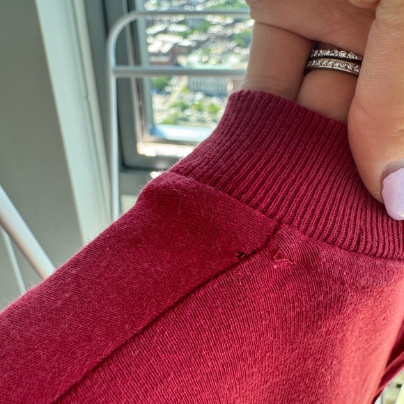 SOLD Maison Kitsune Tee Shirt - Picture 4 of 5